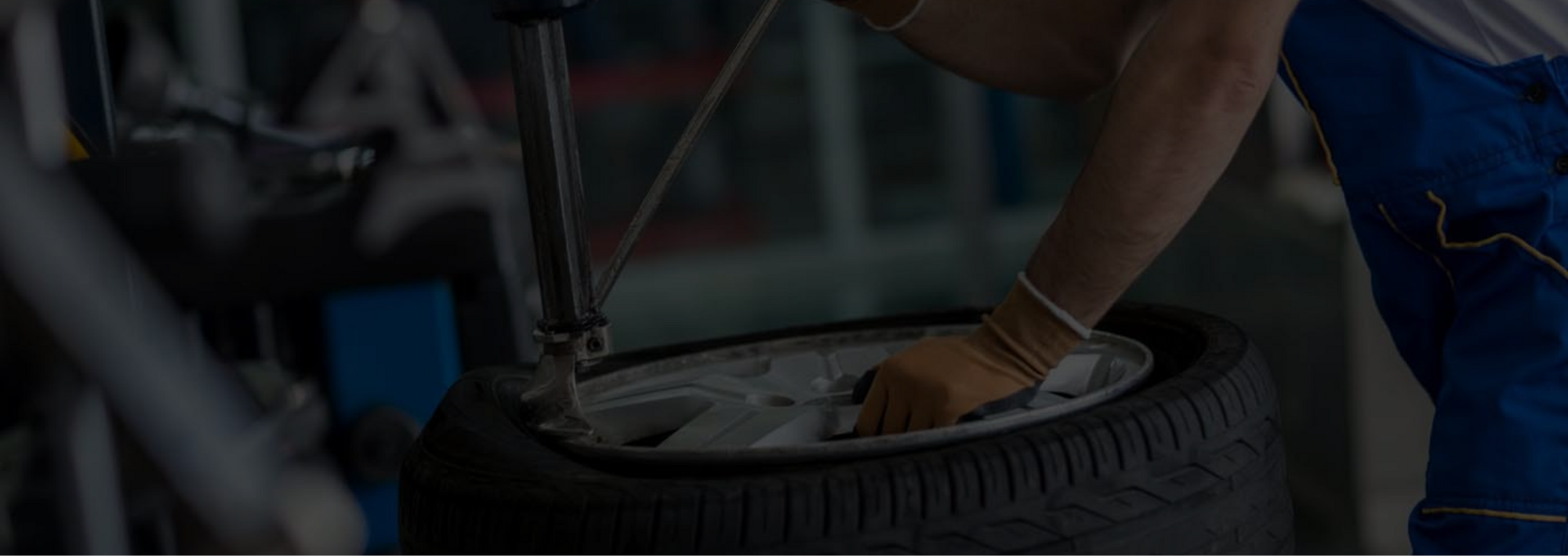 Car tire promotion background